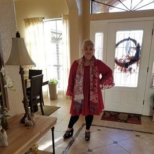 Meet your Posher, Ivy